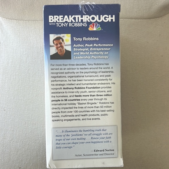 New Breakthrough with Tony Robbins set of six DVDs - Picture 2 of 4